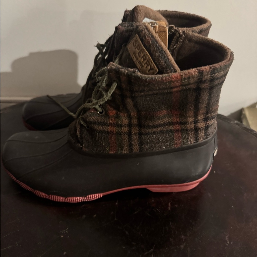 Sperry Brown and Green Plaid Boots Size 10